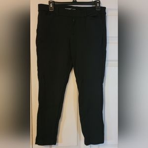 Old Navy Pixie Pants Size 12 Color Black